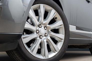 2016 Land Rover Range Rover - Thumbnail