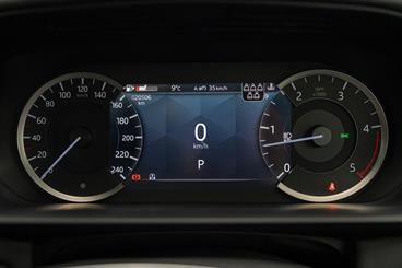 2023 Land Rover Discovery - Thumbnail