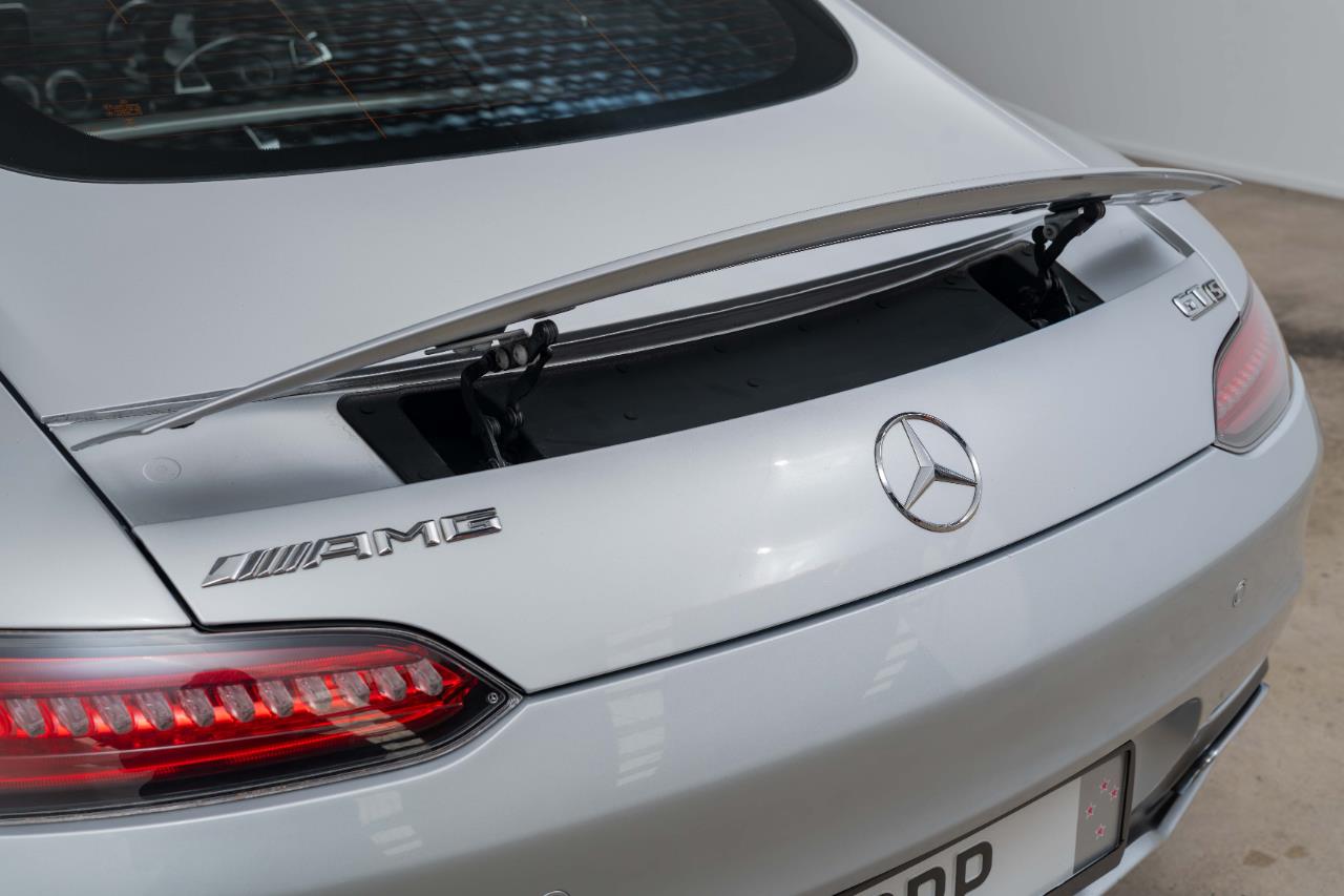 2017 Mercedes-Benz GT