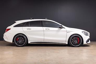 2017 Mercedes-Benz CLA 45 - Thumbnail
