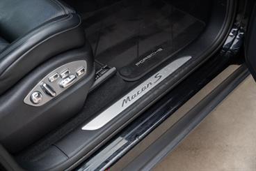 2019 Porsche Macan - Thumbnail
