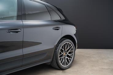 2019 Porsche Macan - Thumbnail