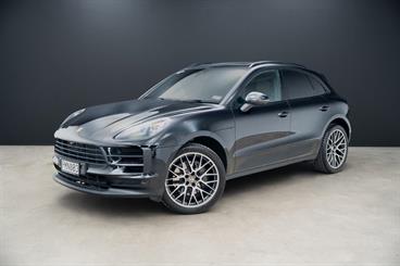 2019 Porsche Macan - Thumbnail