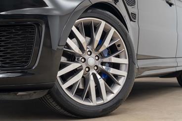 2016 Land Rover Range Rover - Thumbnail