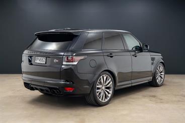 2016 Land Rover Range Rover - Thumbnail
