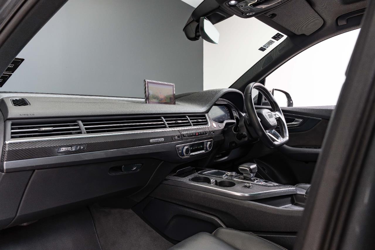 2017 Audi SQ7