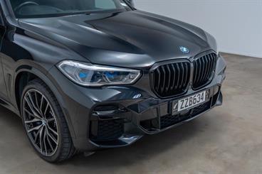 2023 BMW X5 - Thumbnail