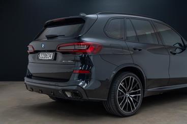2023 BMW X5 - Thumbnail
